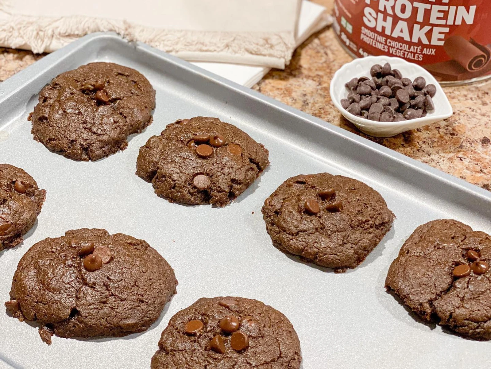 Protein Cookies with Earthli